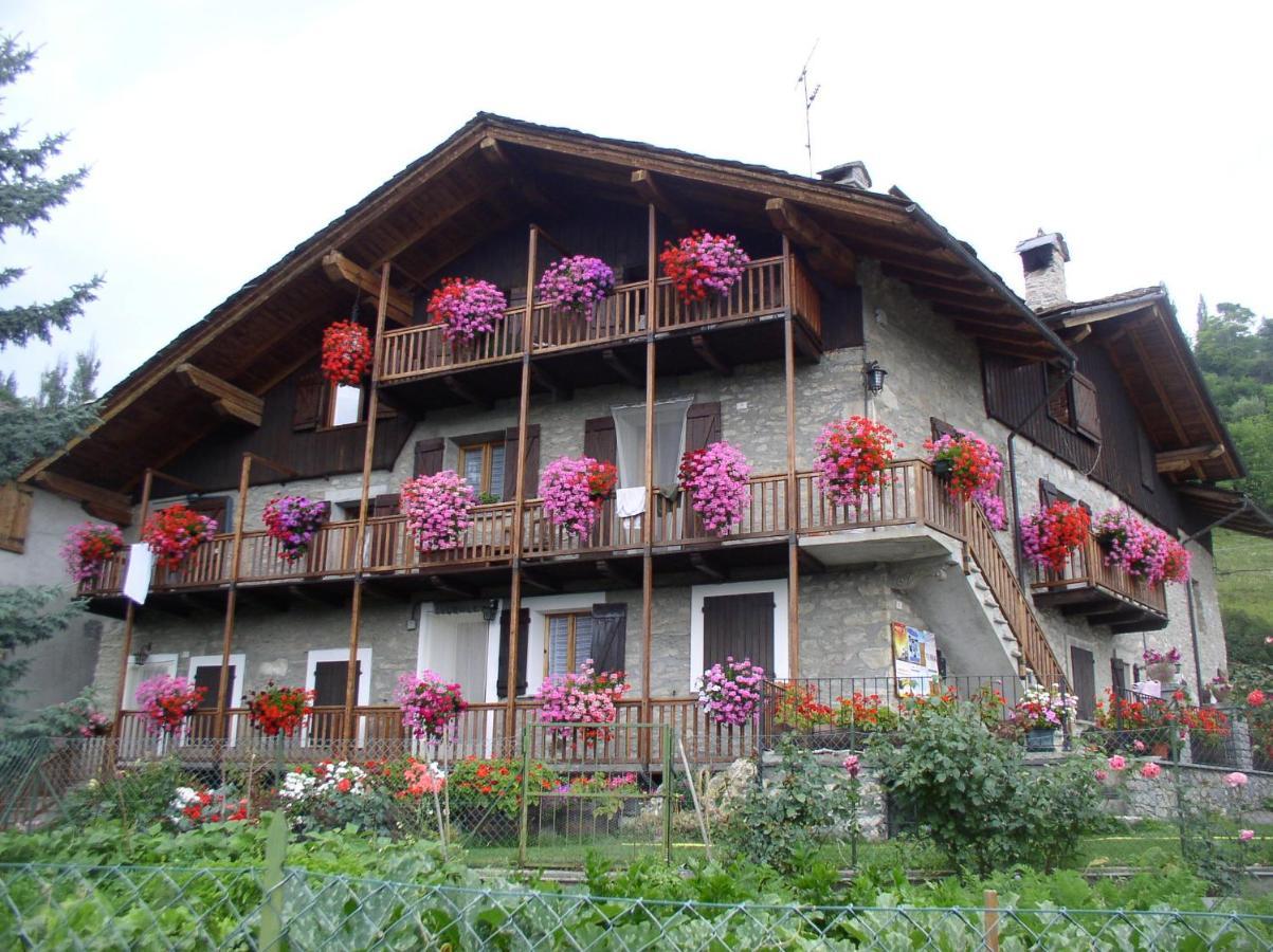 B&B Lo Van - Camere Al Verde Villaggio Di Rumiod Saint-Pierre Exterior photo